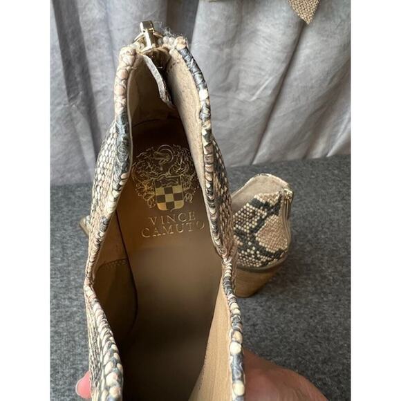 Vince Camuto Gigietta Snakeskin Python Booties Leather Women's Size 9 - Picture 11 of 14